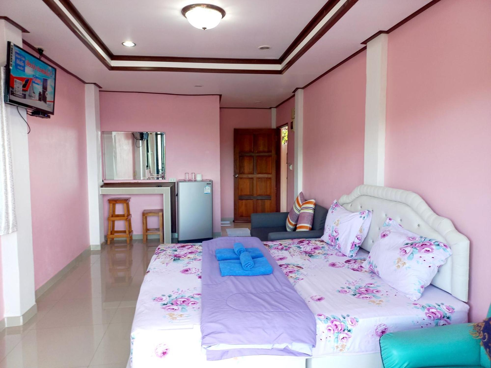 Ocean View Resort - Koh Sichang Екстериор снимка