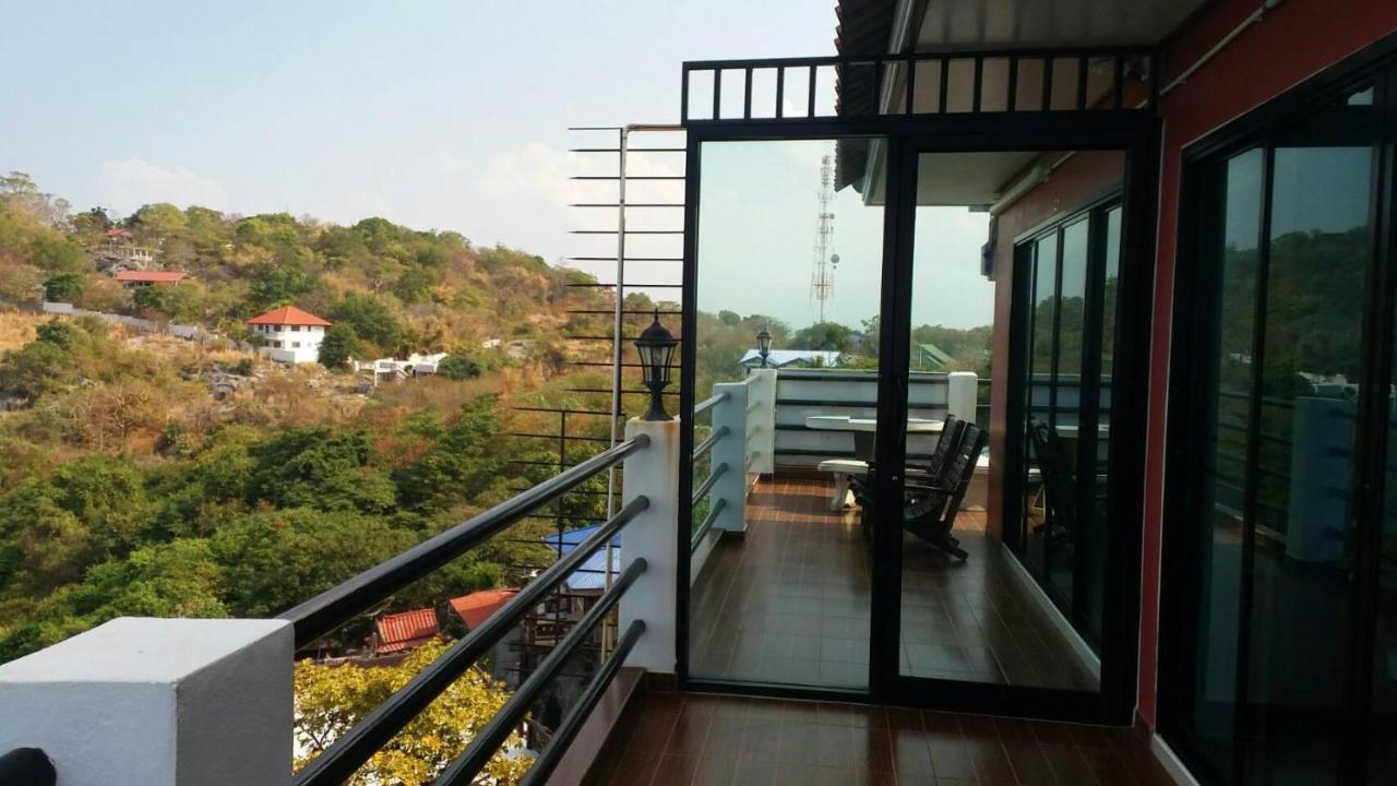 Ocean View Resort - Koh Sichang Екстериор снимка