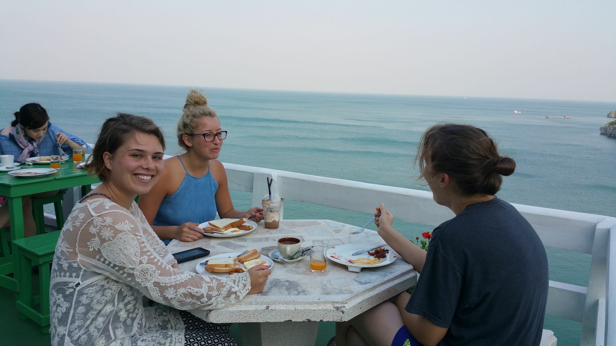 Ocean View Resort - Koh Sichang Екстериор снимка